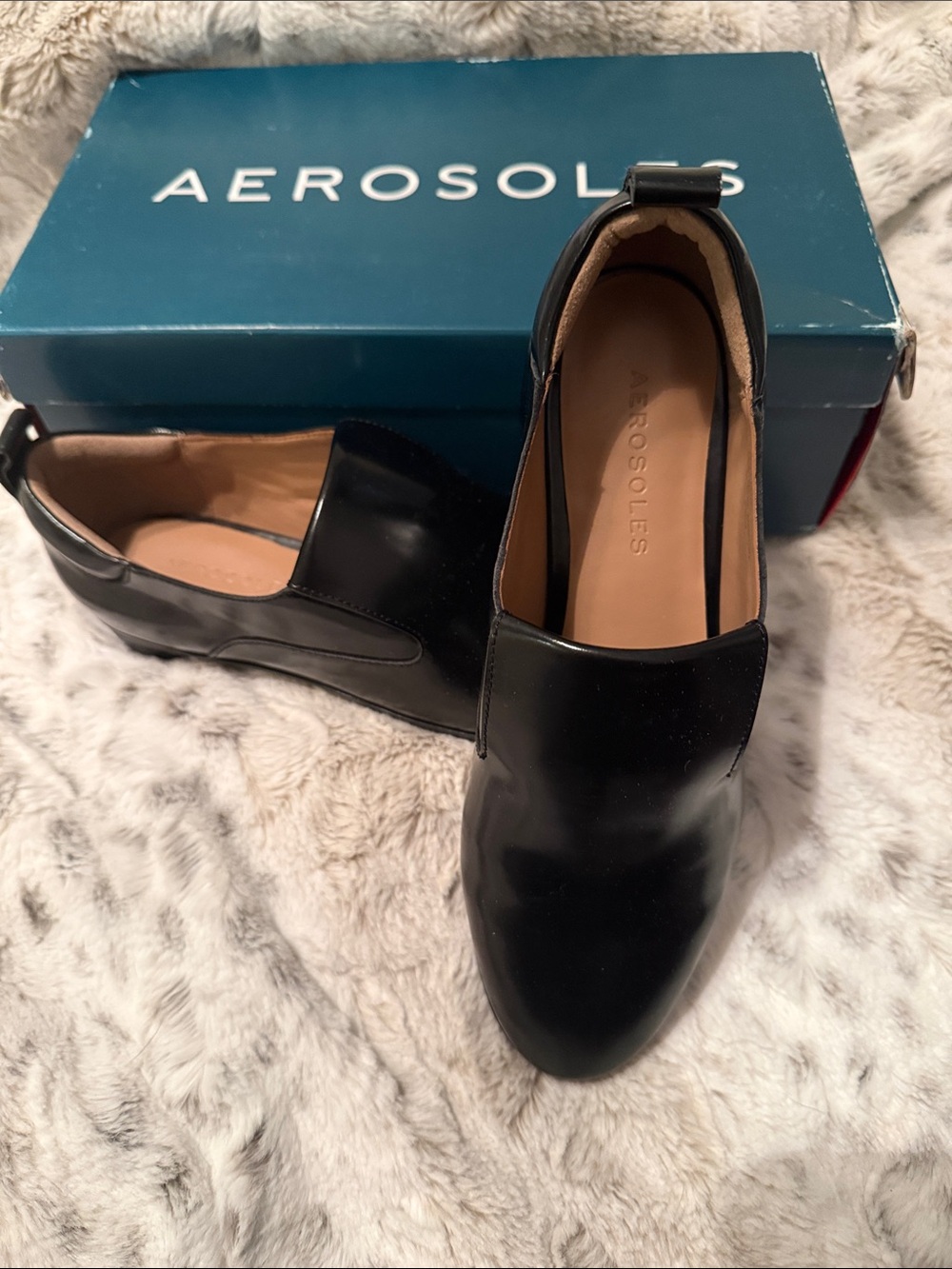 AEROSOLES NIB Black Leather Kids Slip-On Dress Loafers